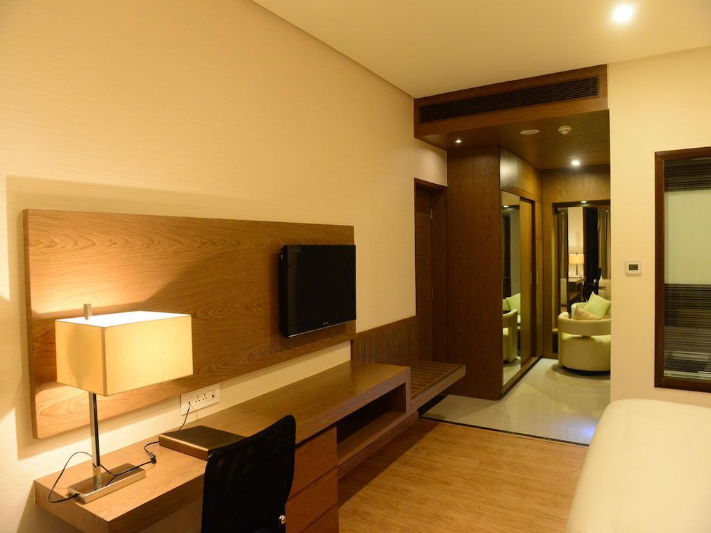 Narayani Heights, Ahmedabad Hotel Exterior foto